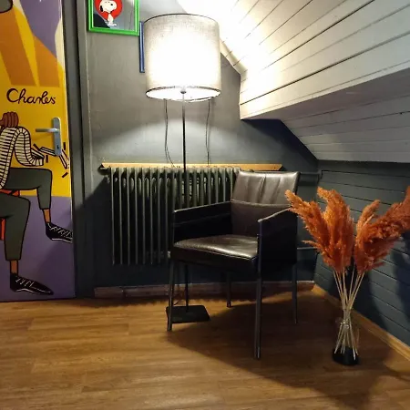 Sax Pub Hostel *
