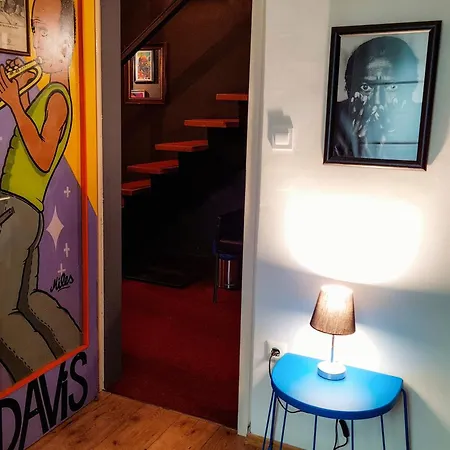 Hostel Sax Pub