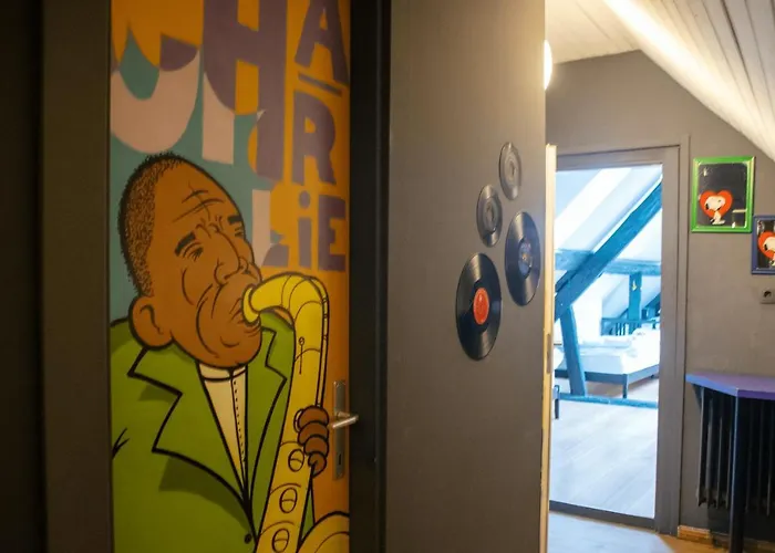 Sax Pub بيت شباب ليوبليانا