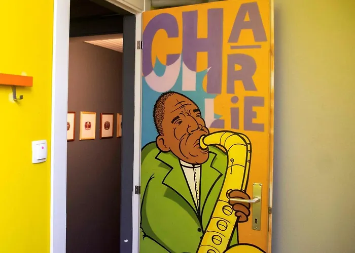 Sax Pub بيت شباب