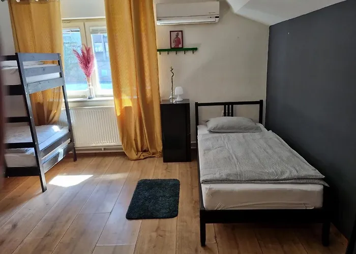 Sax Pub ホステル *